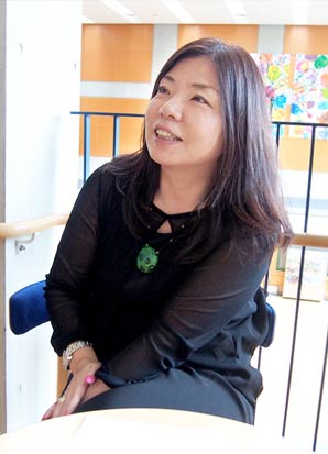 Kyoko Suzuki (Deputy Director of International Communication Center for Persons with Disabilities, Big-I / Art Executive Producer)